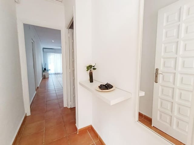 Villa/Maison Mitoyenne de 2 chambres à louer à El Palmar - Los Molinos, Dénia - 900 € (Ref: 10049514)