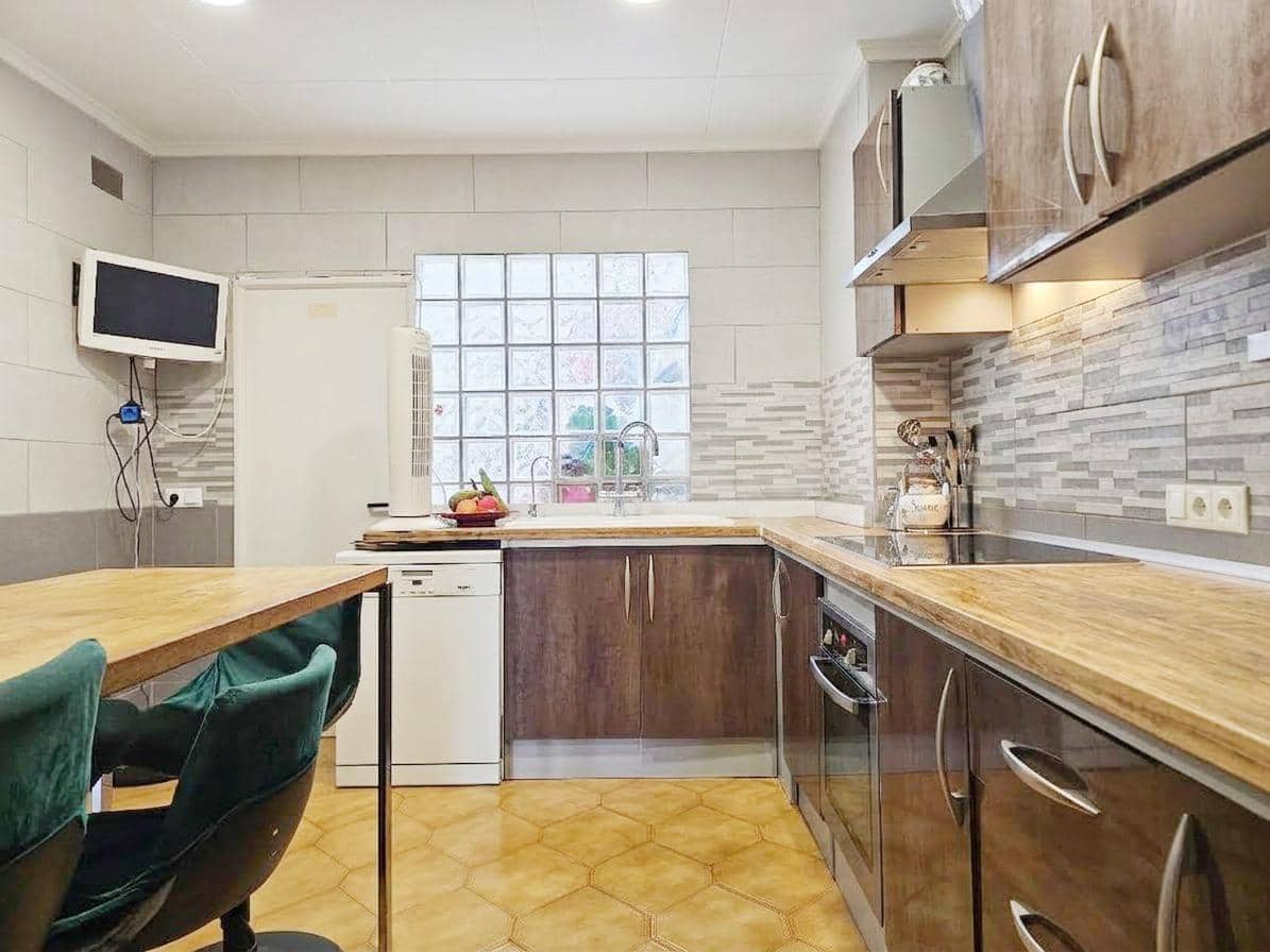 3 bedroom Townhouse for sale in Denia - € 275,000 (Ref: 10055469)