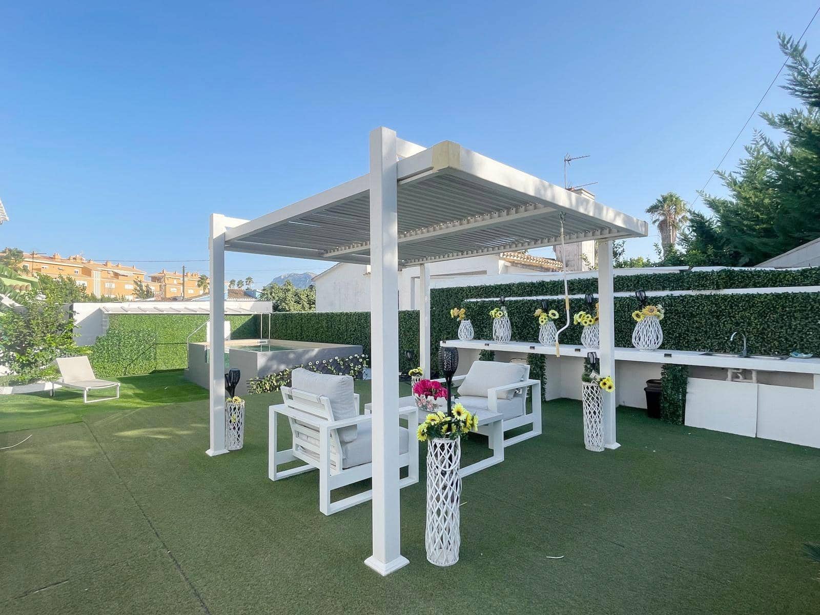 2 bedroom Villa for rent in Denia with pool garage - € 2,100 (Ref: 10059303)