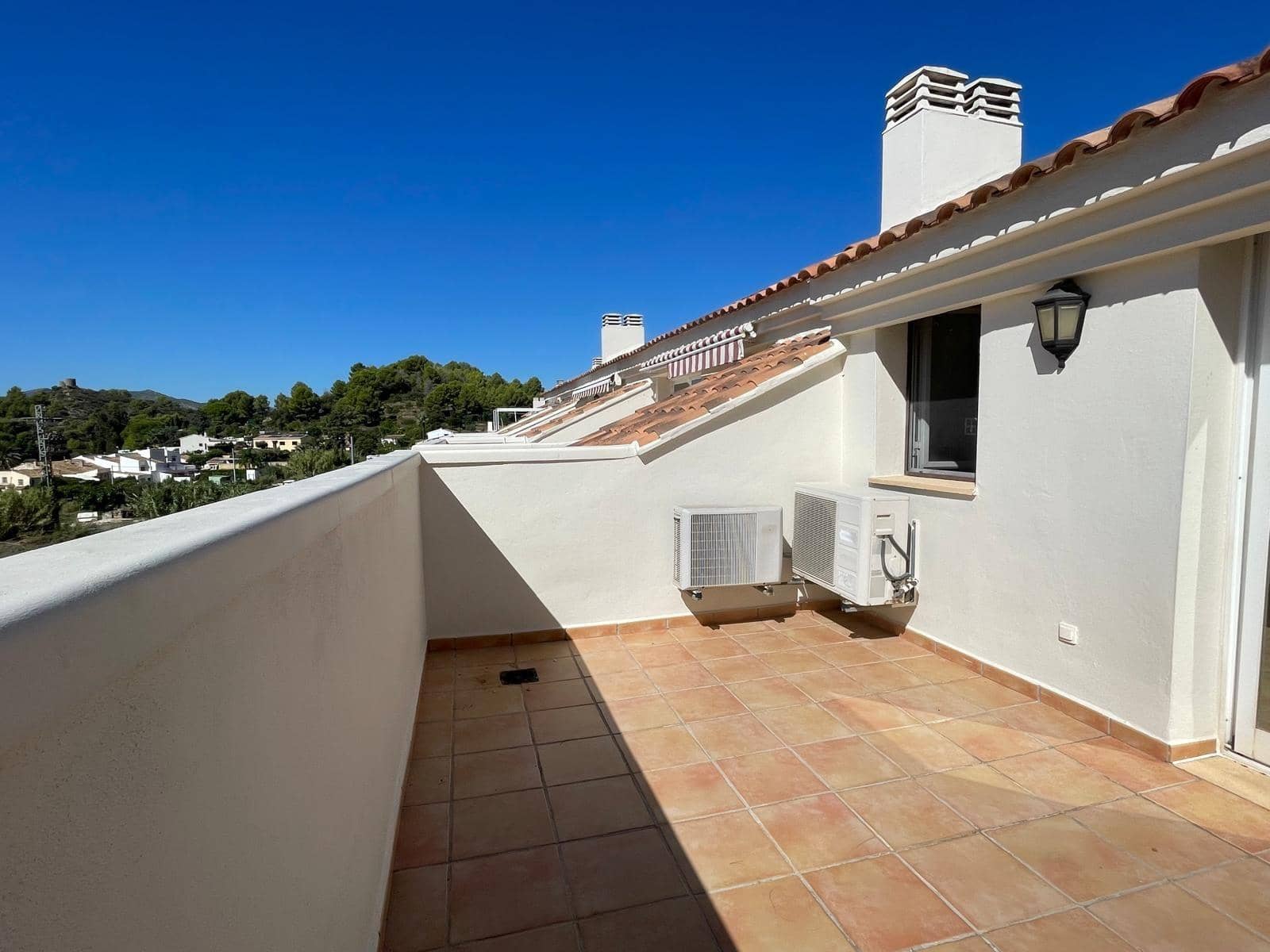 3 sypialnia Apartament do wynajęcia w Denia z basenem garażem - 1 000 € (Ref: 10076565)