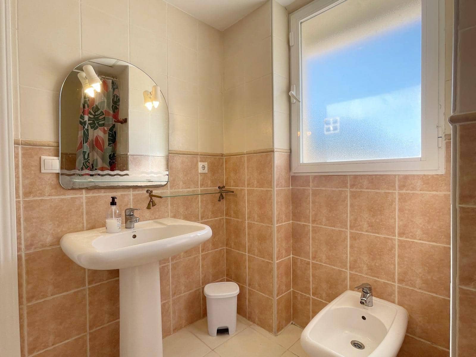 3 sypialnia Apartament do wynajęcia w Denia z basenem garażem - 1 000 € (Ref: 10076565)