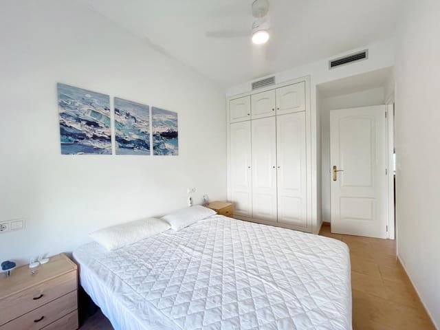 3 sypialnia Apartament do wynajęcia w Dénia z basenem garażem - 1 000 € (Ref: 10076565)