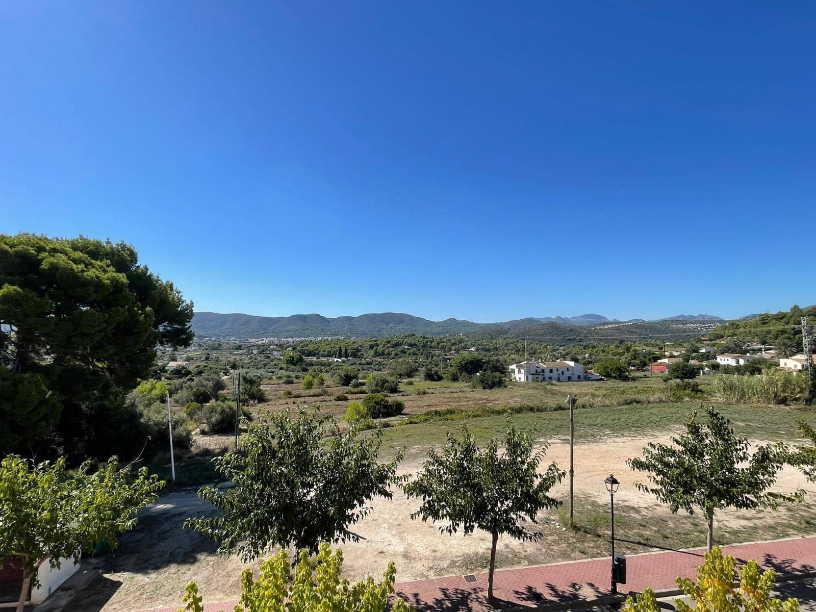 3 sypialnia Apartament do wynajęcia w Denia z basenem garażem - 1 000 € (Ref: 10076565)