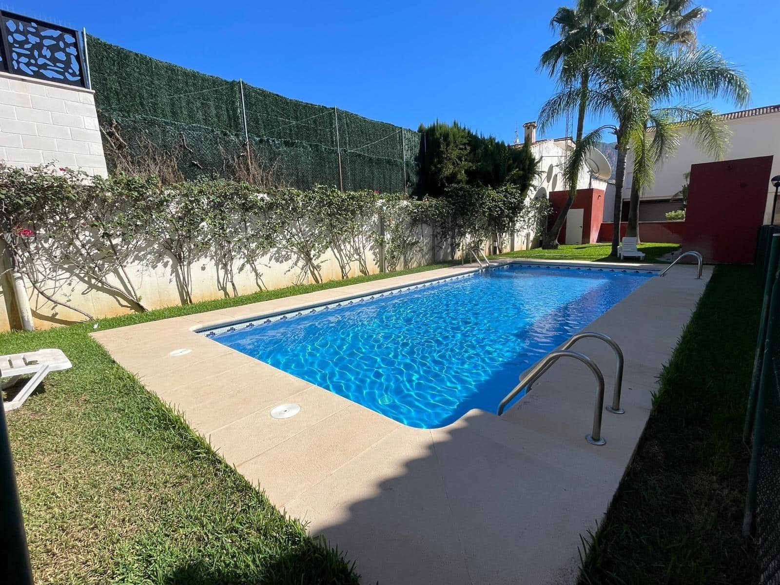 3 sypialnia Apartament do wynajęcia w Denia z basenem garażem - 1 000 € (Ref: 10076565)