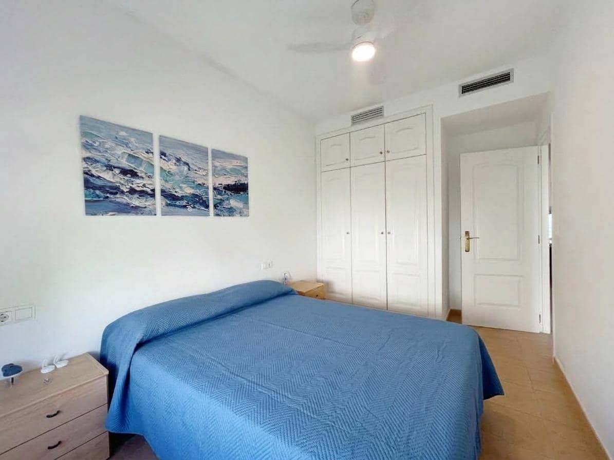3 bedroom Apartment for rent in Denia with pool garage - € 1,000 (Ref: 10076565)