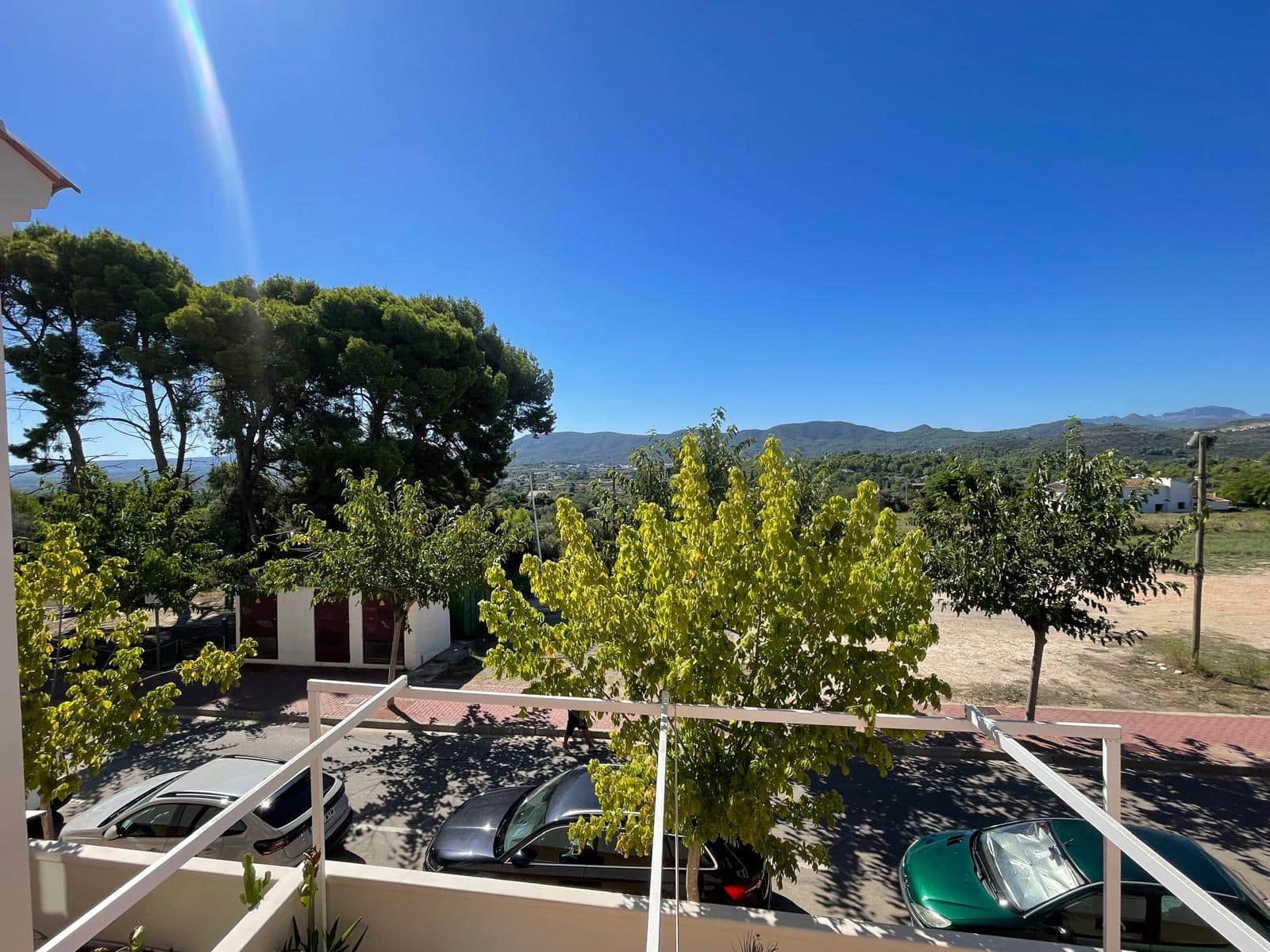 3 bedroom Apartment for rent in Denia with pool garage - € 1,000 (Ref: 10076565)