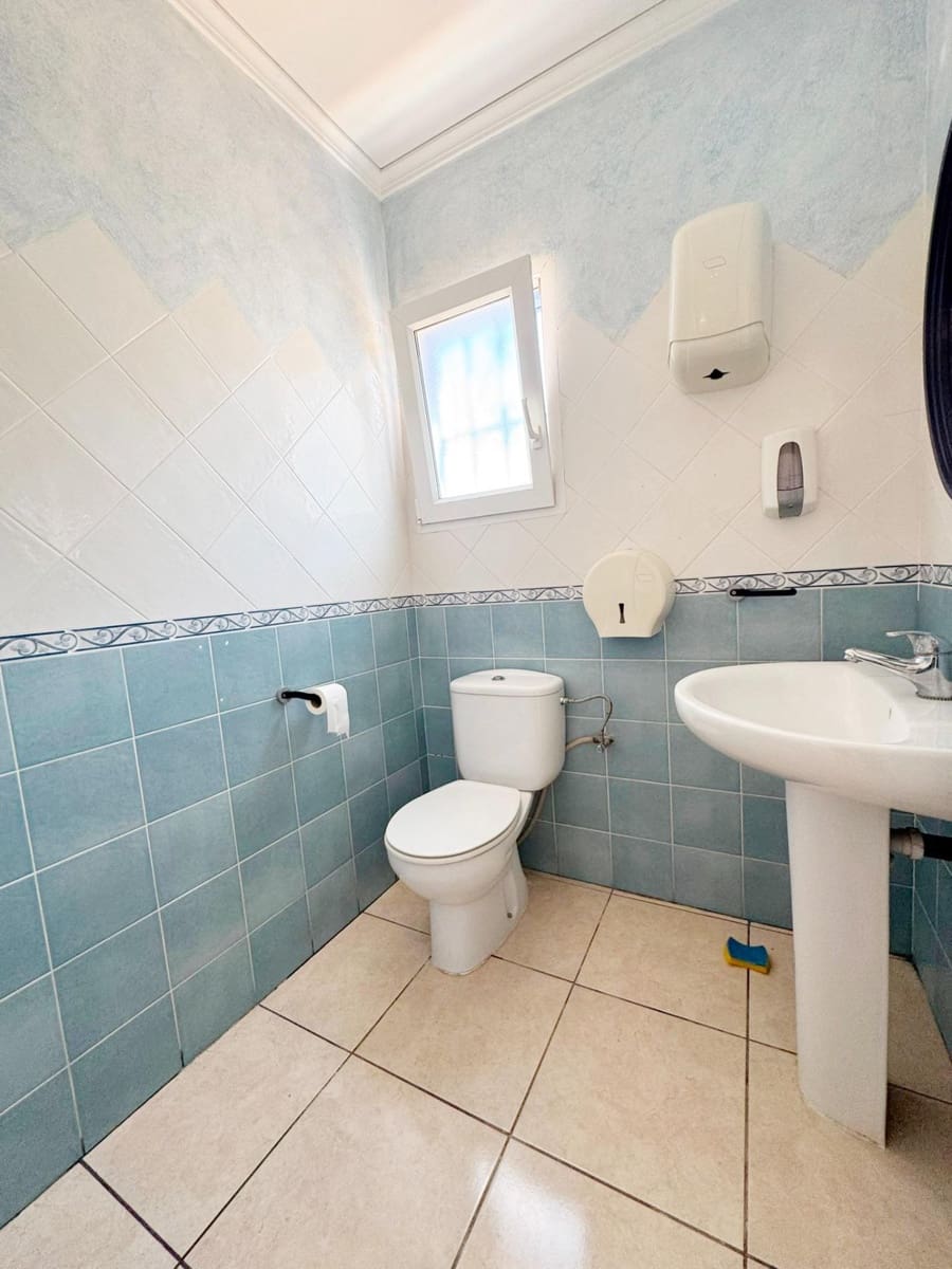 Chalet en Dénia en venta con piscina - 480.000 € (Ref: 10076566)