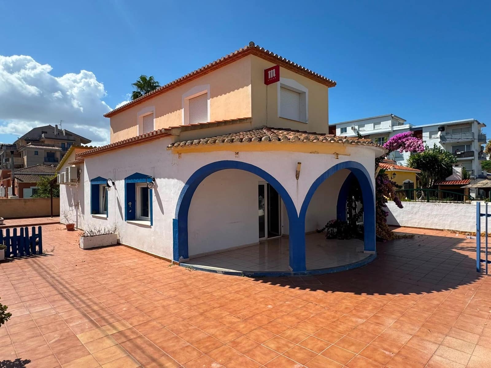 Chalet en Dénia en venta con piscina - 480.000 € (Ref: 10076566)