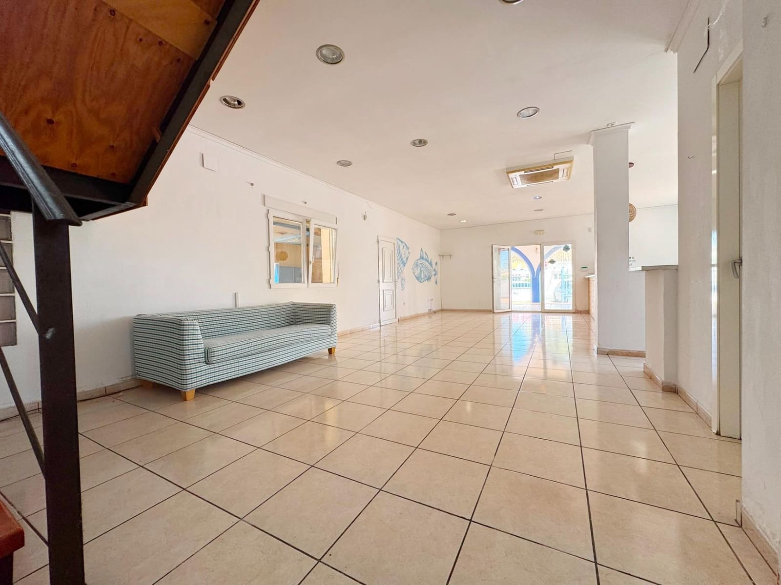 Chalet en Dénia en venta con piscina - 480.000 € (Ref: 10076566)