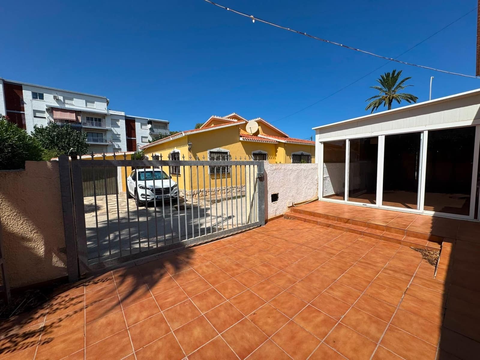 Chalet en Dénia en venta con piscina - 480.000 € (Ref: 10076566)