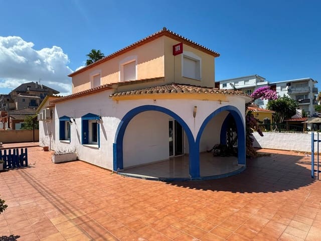 Chalet en Les Bovetes - La Felicidad, Dénia en venta con piscina - 480.000 € (Ref: 10076566)