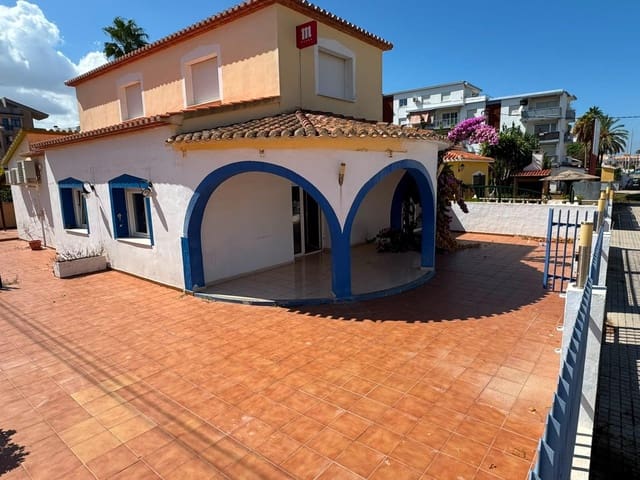 Chalet en Les Bovetes - La Felicidad, Dénia en venta con piscina - 480.000 € (Ref: 10076566)