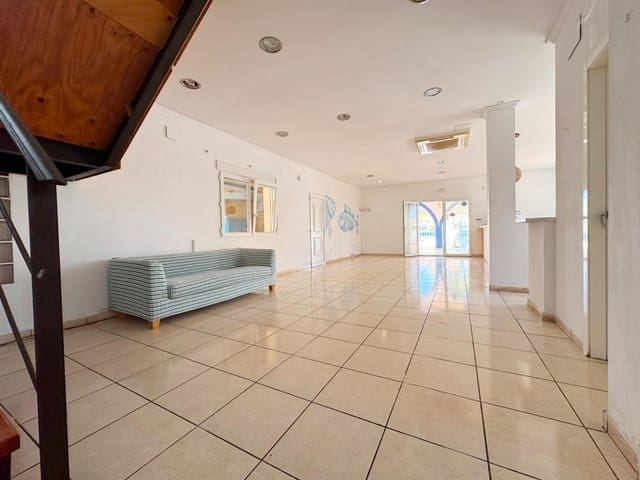Chalet en Les Bovetes - La Felicidad, Dénia en venta con piscina - 480.000 € (Ref: 10076566)