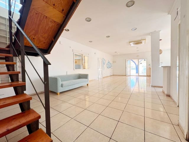 Chalet en Les Bovetes - La Felicidad, Dénia en venta con piscina - 480.000 € (Ref: 10076566)