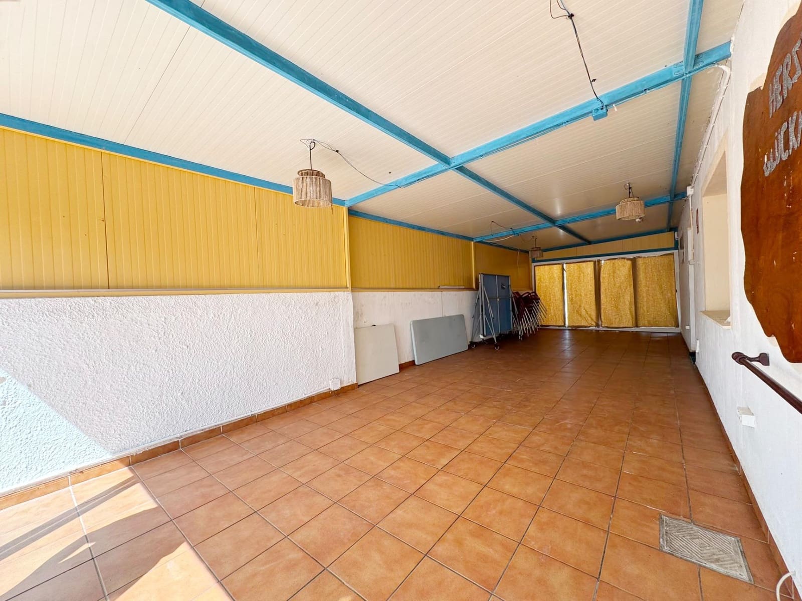 Chalet en Dénia en venta con piscina - 480.000 € (Ref: 10076566)