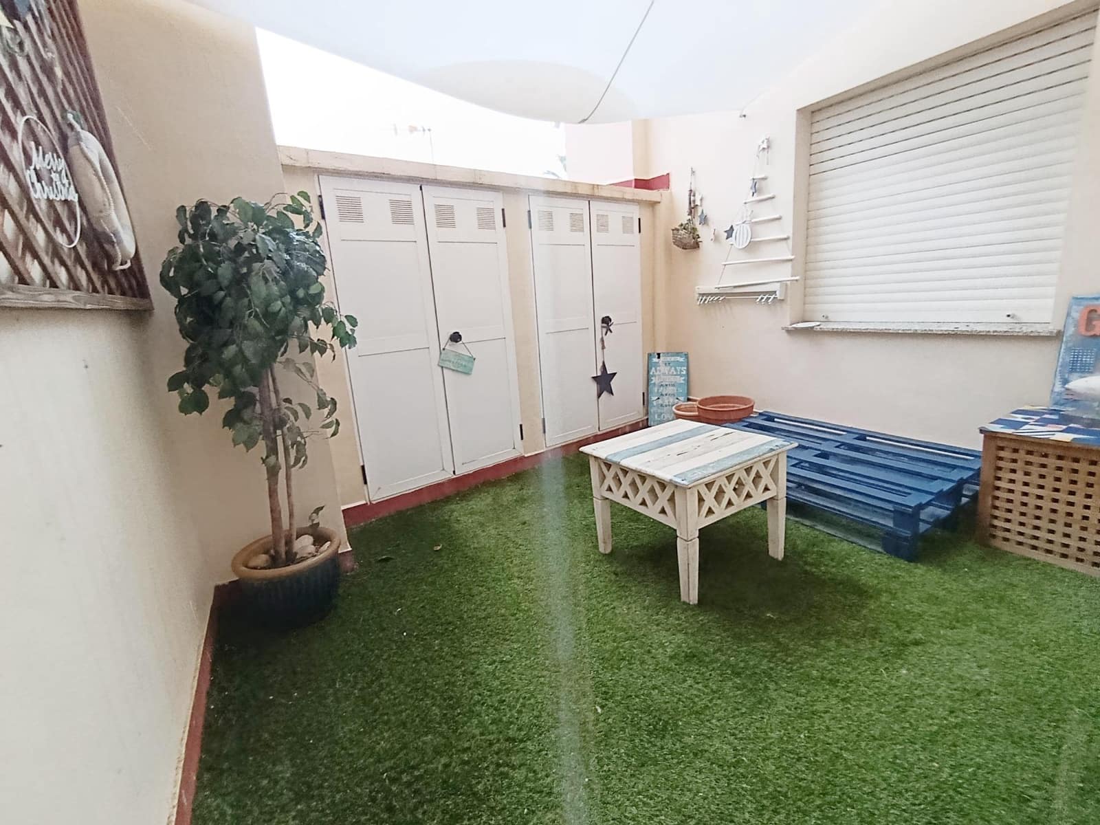 2 bedroom Flat for rent in Denia - € 1,200 (Ref: 10094861)