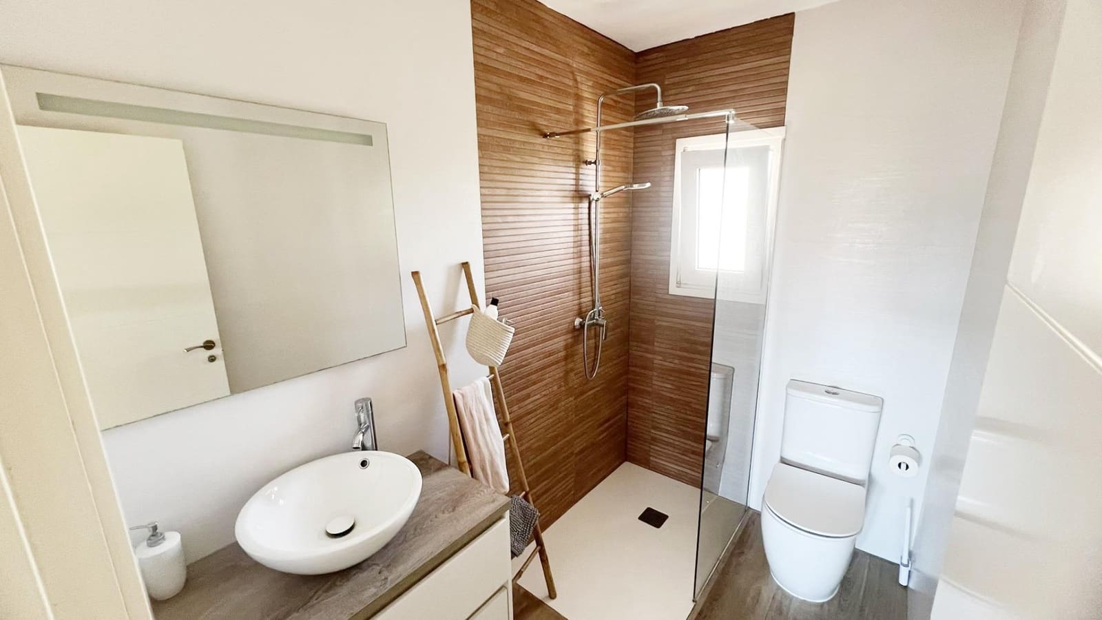 2 bedroom Apartment for rent in Denia with pool garage - € 900 (Ref: 10100332)