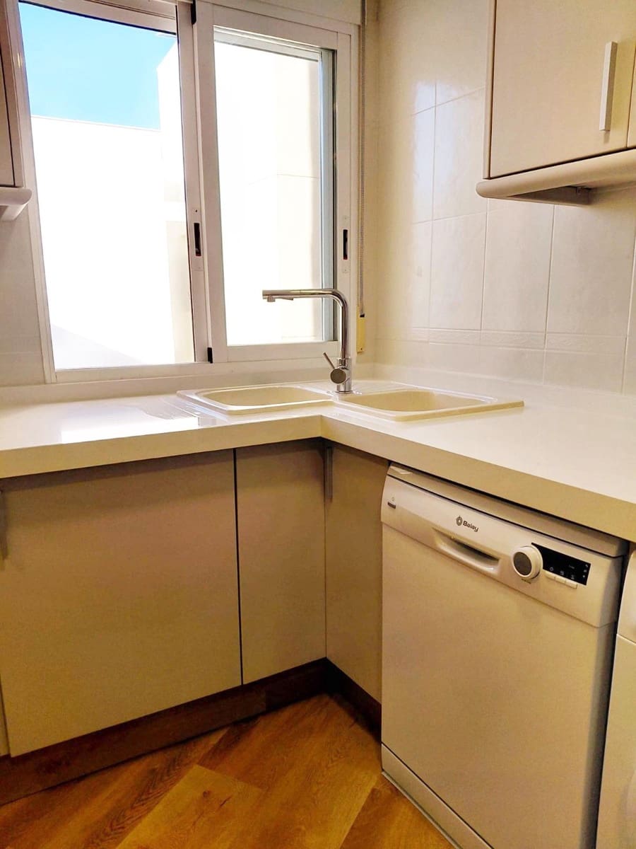 3 sovrum Takvåning att hyra i Denia - 1 800 € (Ref: 10115783)