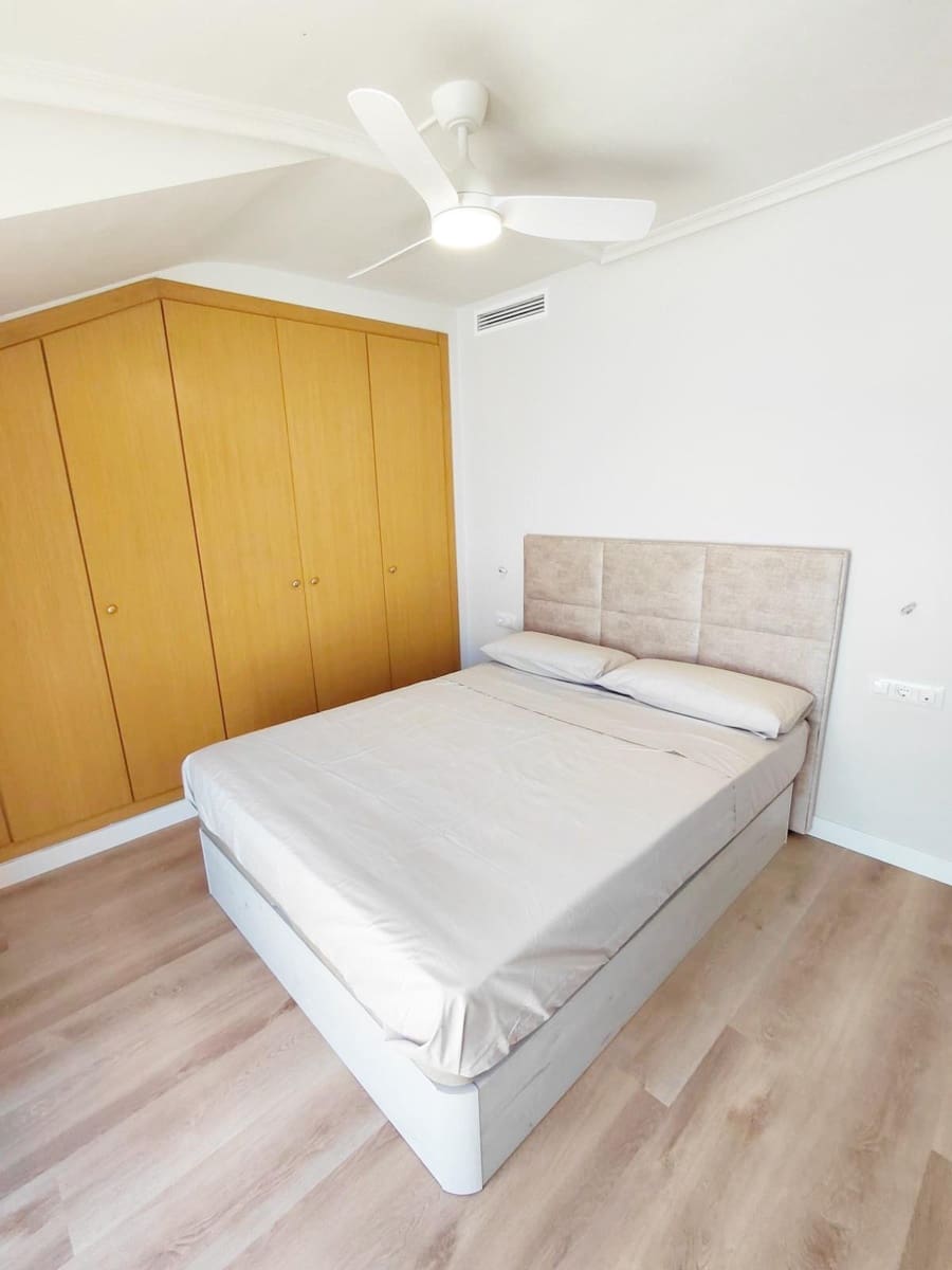 3 sovrum Takvåning att hyra i Denia - 1 800 € (Ref: 10115783)
