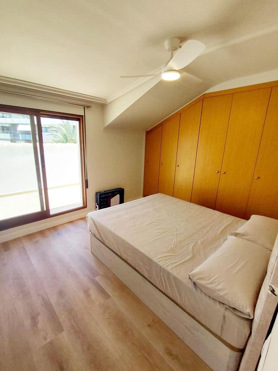 3 sovrum Takvåning att hyra i Denia - 1 800 € (Ref: 10115783)