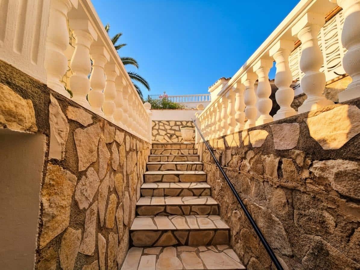 6 soverom Villa til salgs i Denia med svømmebasseng garasje - € 1 400 000 (Ref: 10131780)