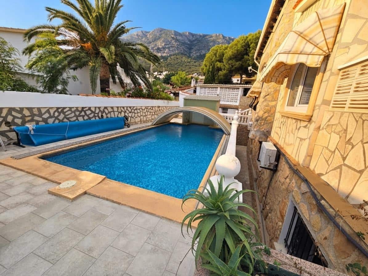 6 soverom Villa til salgs i Denia med svømmebasseng garasje - € 1 400 000 (Ref: 10131780)
