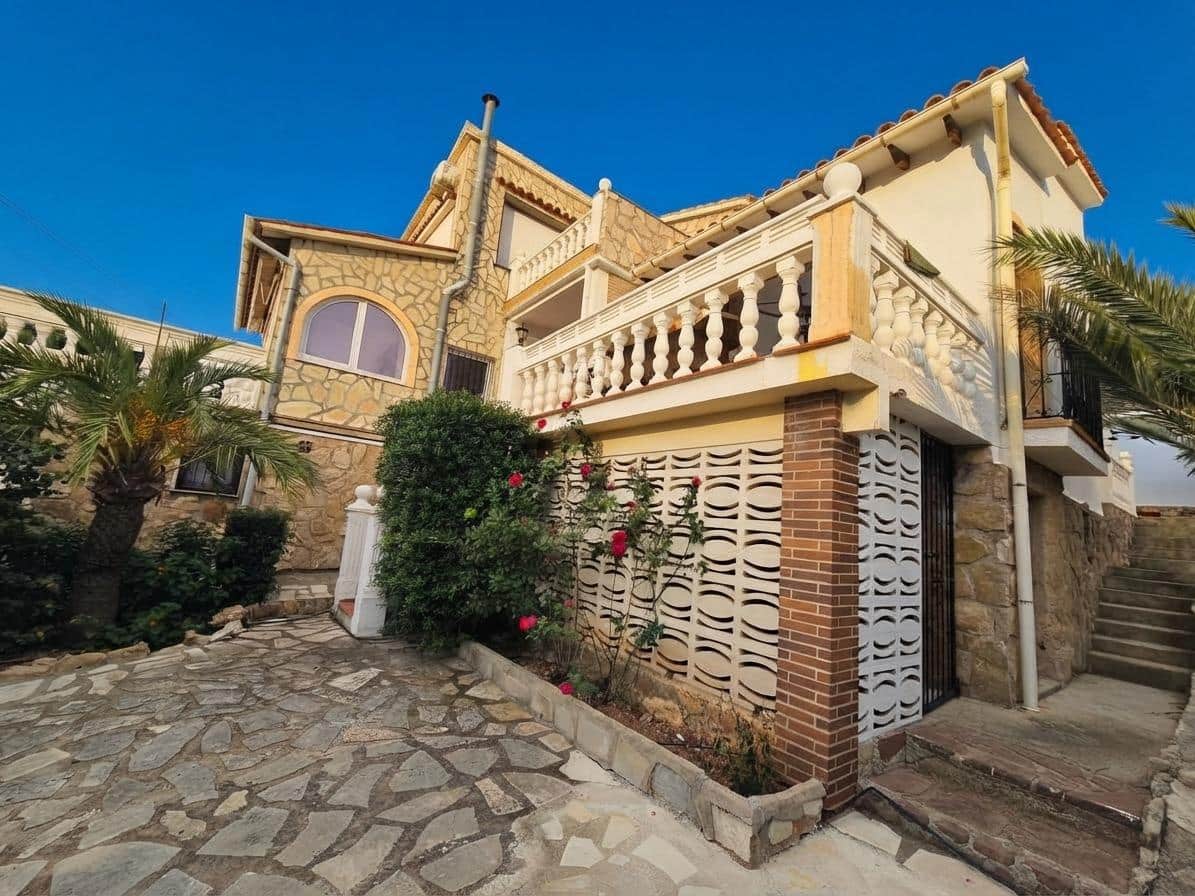 6 soverom Villa til salgs i Denia med svømmebasseng garasje - € 1 400 000 (Ref: 10131780)