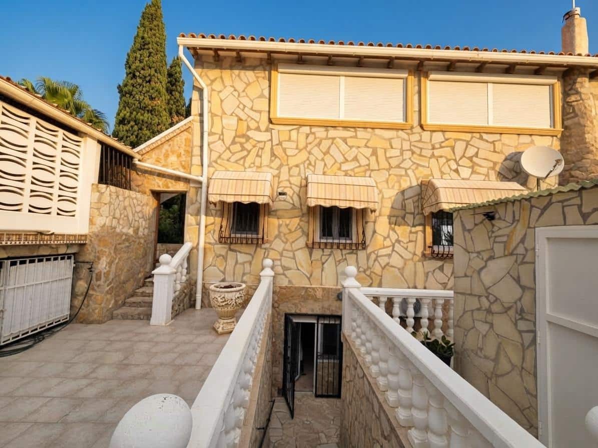 6 soverom Villa til salgs i Denia med svømmebasseng garasje - € 1 400 000 (Ref: 10131780)