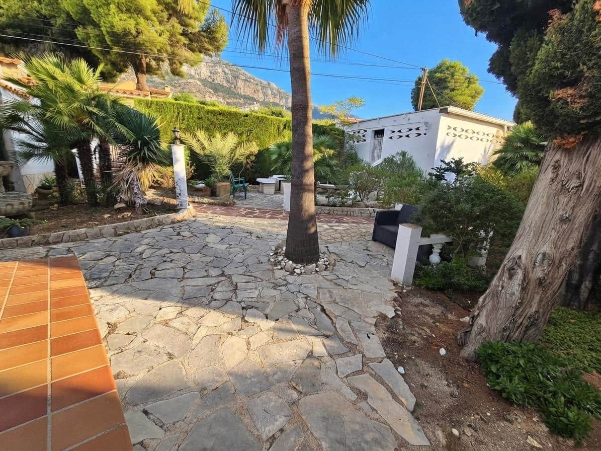 6 soverom Villa til salgs i Denia med svømmebasseng garasje - € 1 400 000 (Ref: 10131780)