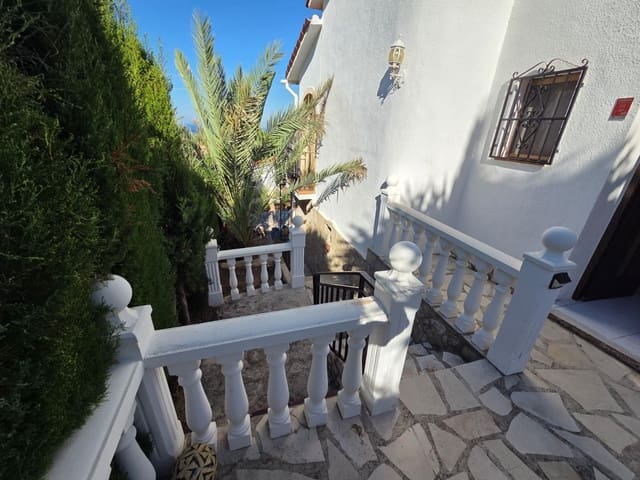 6 soverom Villa til salgs i El Montgó, Dénia med svømmebasseng garasje - € 1 400 000 (Ref: 10131780)