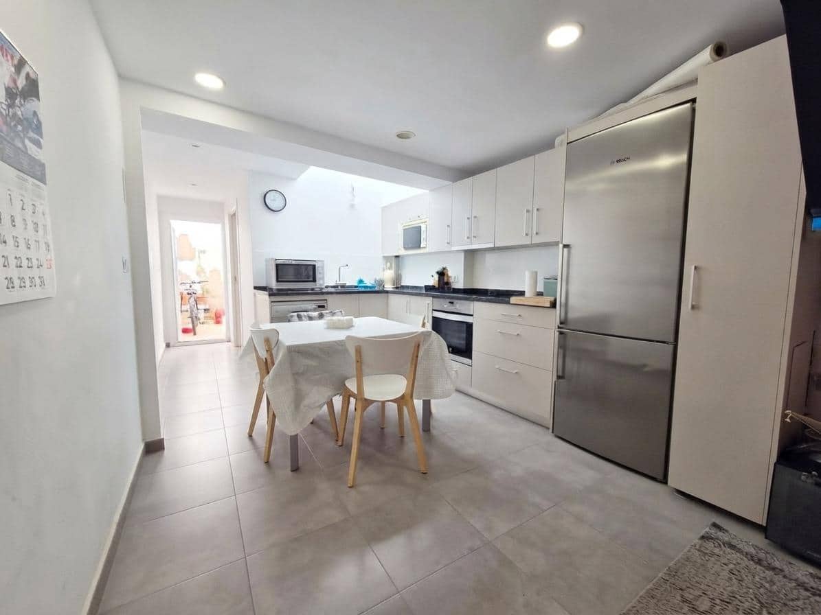 4 bedroom Townhouse for sale in Calpe / Calp - € 355,000 (Ref: 10139853)