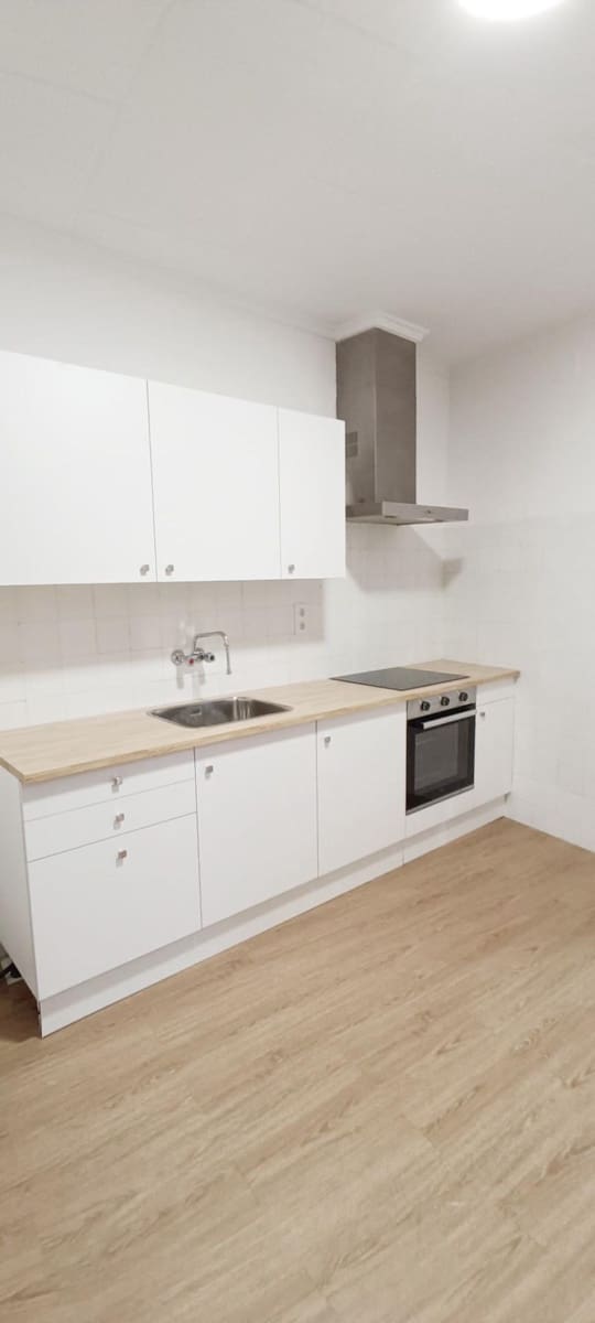 3 soveværelse Byhus til leje i Els Poblets - € 950 (Ref: 10142508)