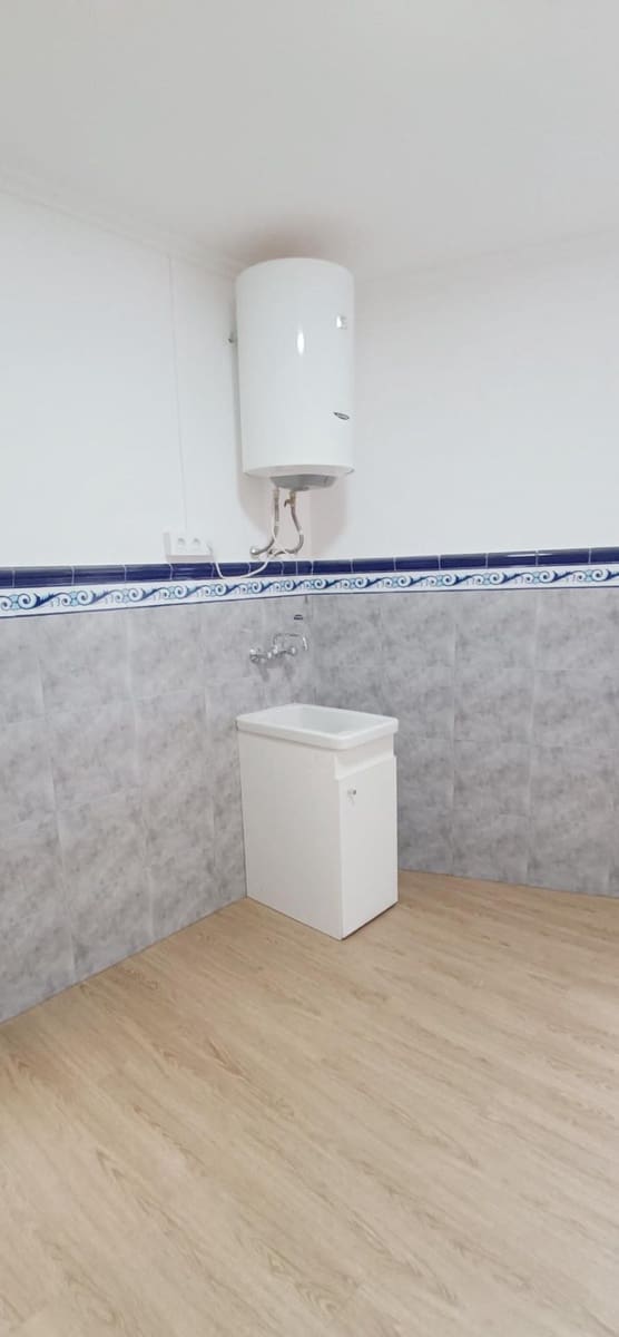3 soveværelse Byhus til leje i Els Poblets - € 950 (Ref: 10142508)