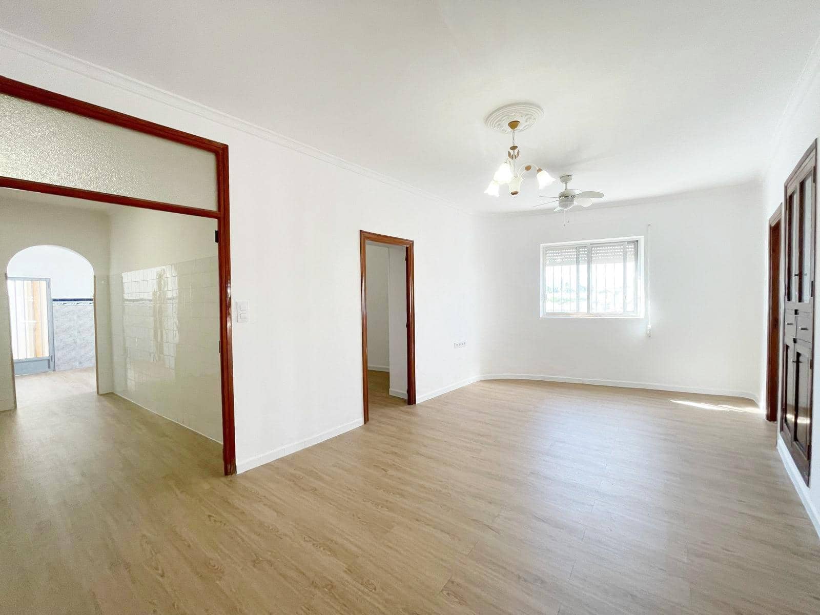3 bedroom Townhouse for rent in Els Poblets - € 950 (Ref: 10142508)