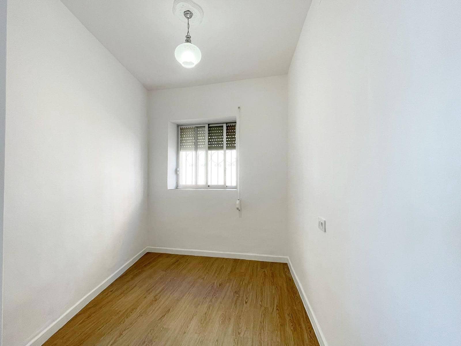 3 bedroom Townhouse for rent in Els Poblets - € 950 (Ref: 10142508)