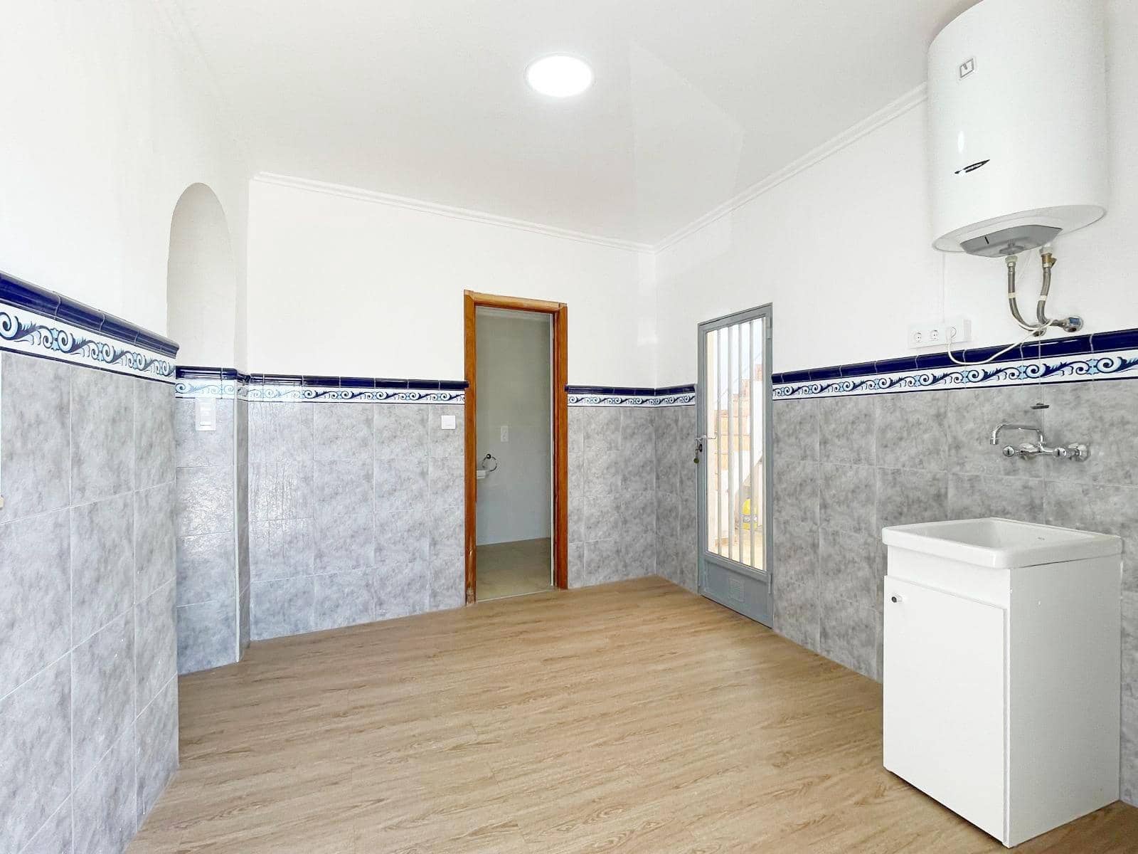 3 bedroom Townhouse for rent in Els Poblets - € 950 (Ref: 10142508)