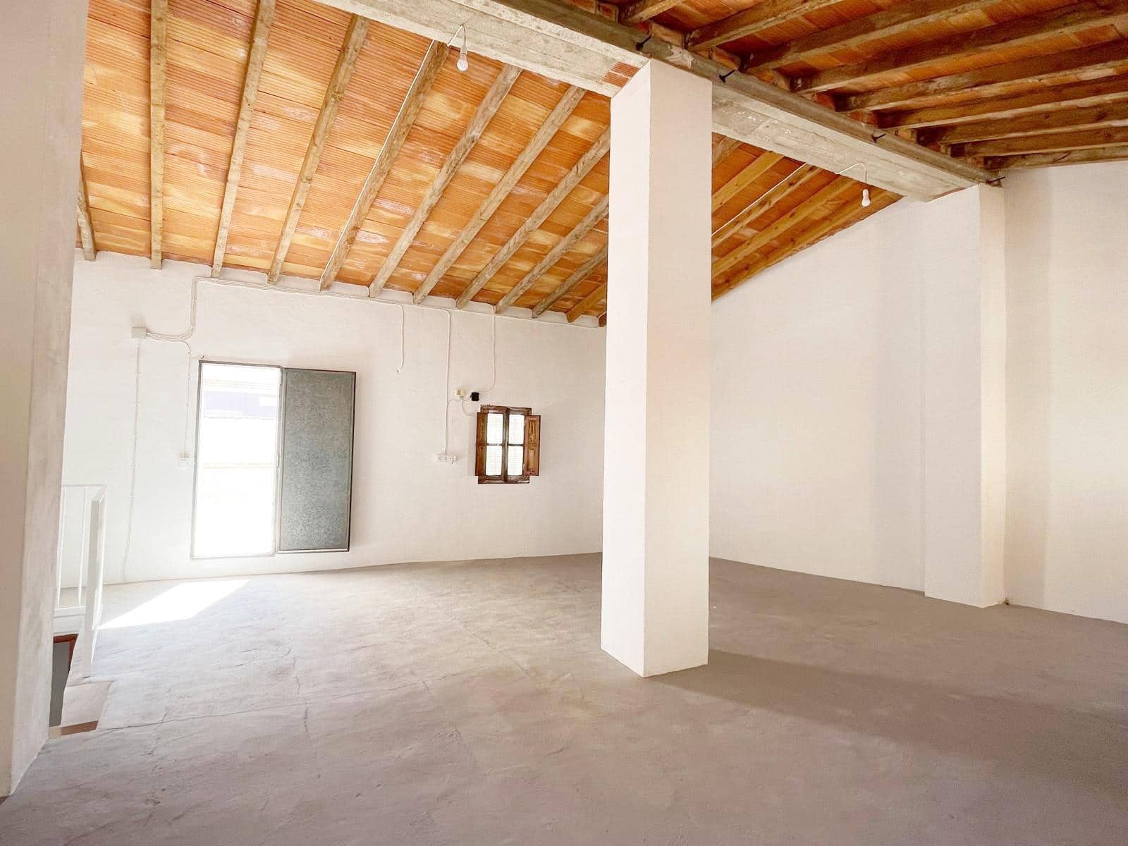 3 bedroom Townhouse for rent in Els Poblets - € 950 (Ref: 10142508)