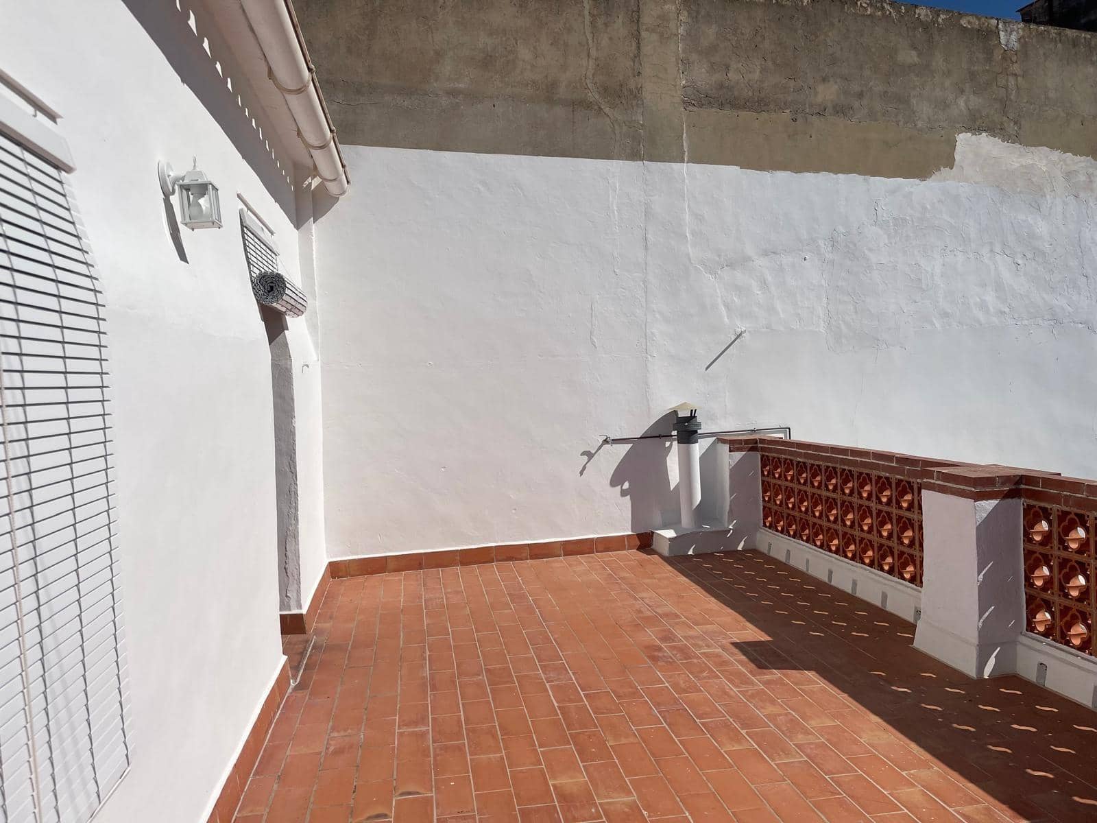 3 bedroom Townhouse for rent in Els Poblets - € 950 (Ref: 10142508)