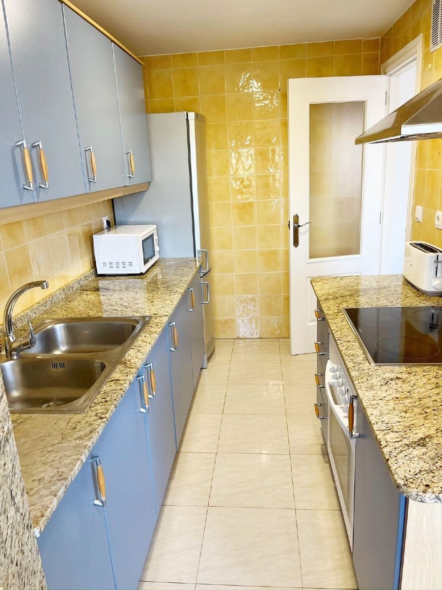 2 soverom Leilighet til salgs i Denia med svømmebasseng garasje - € 285 000 (Ref: 10155422)
