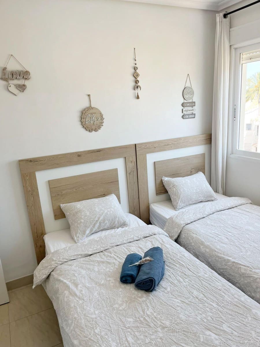 2 soverom Leilighet til salgs i Denia med svømmebasseng garasje - € 285 000 (Ref: 10155422)
