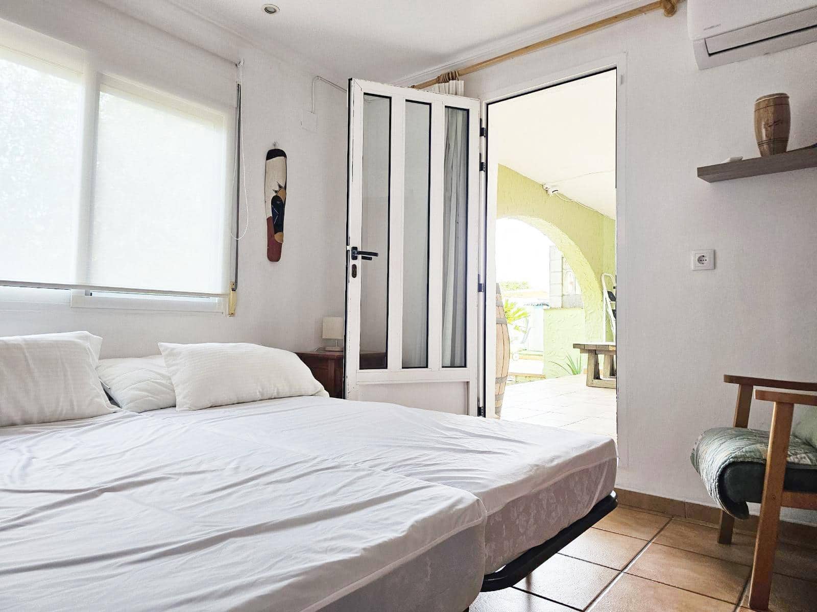 4 Zimmer Villa zu vermieten in Denia mit Garage - 1.800 € (Ref: 10159596)