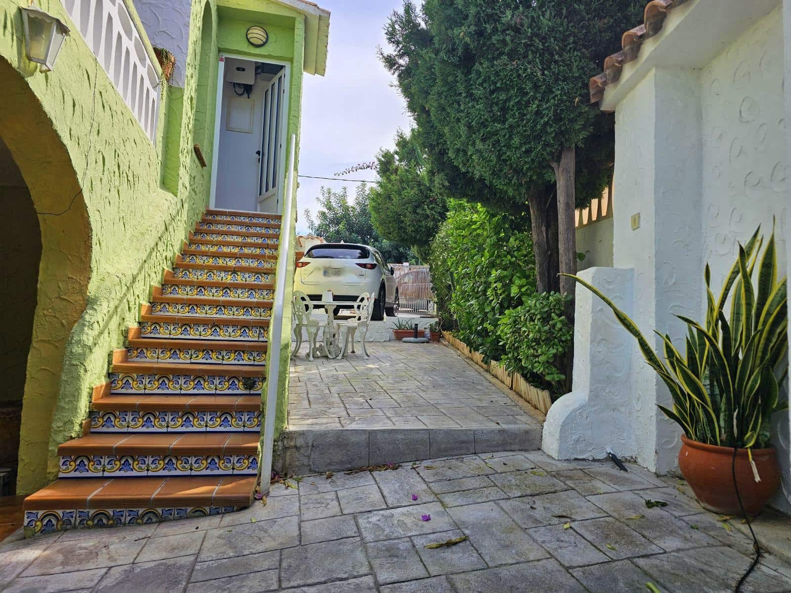 4 Zimmer Villa zu vermieten in Denia mit Garage - 1.800 € (Ref: 10159596)