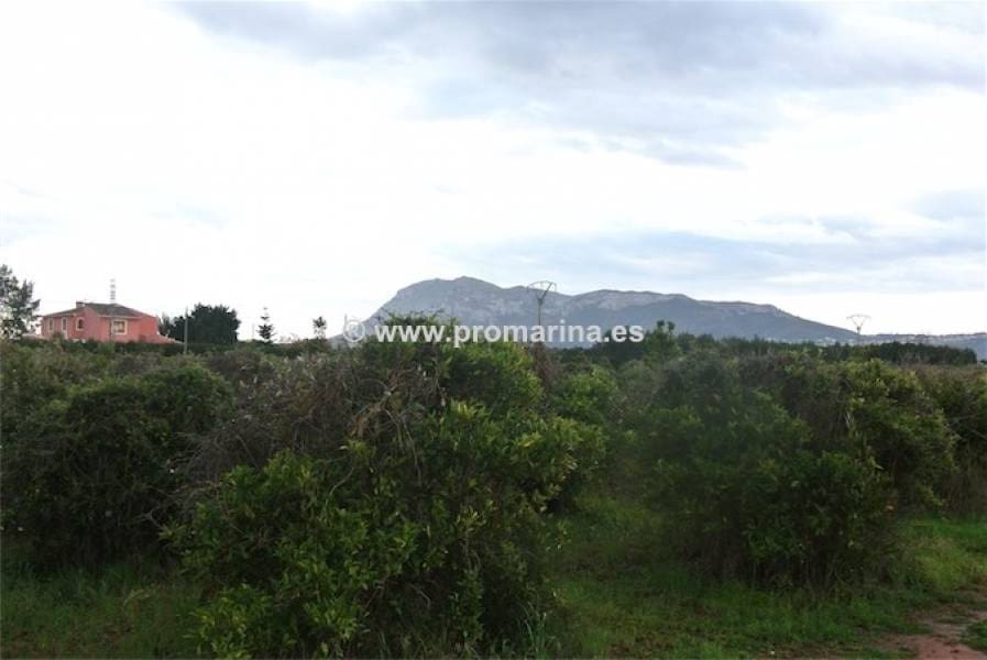 Byggegrund til salg i Denia - € 365.000 (Ref: 3516877)