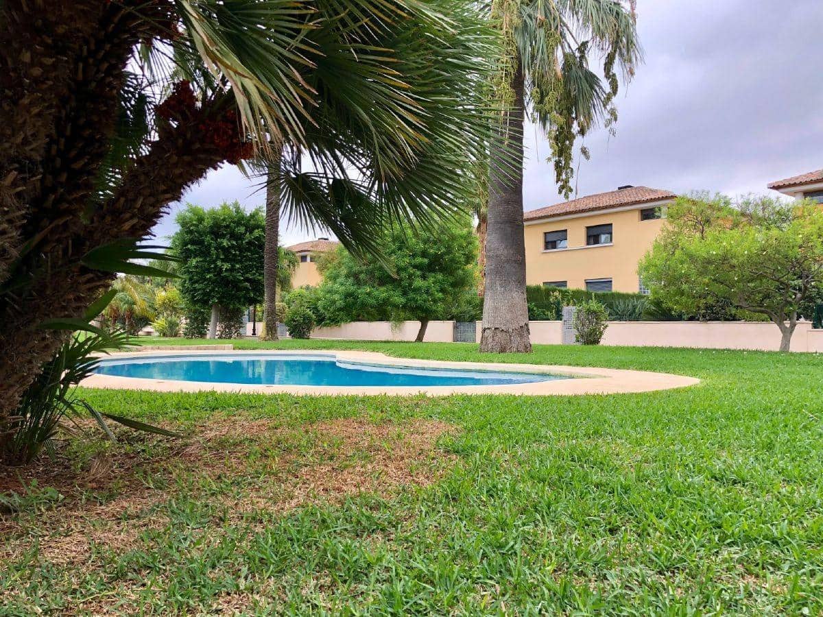 3 quarto Apartamento para arrendar em Denia com piscina garagem - 1 500 € (Ref: 5541958)