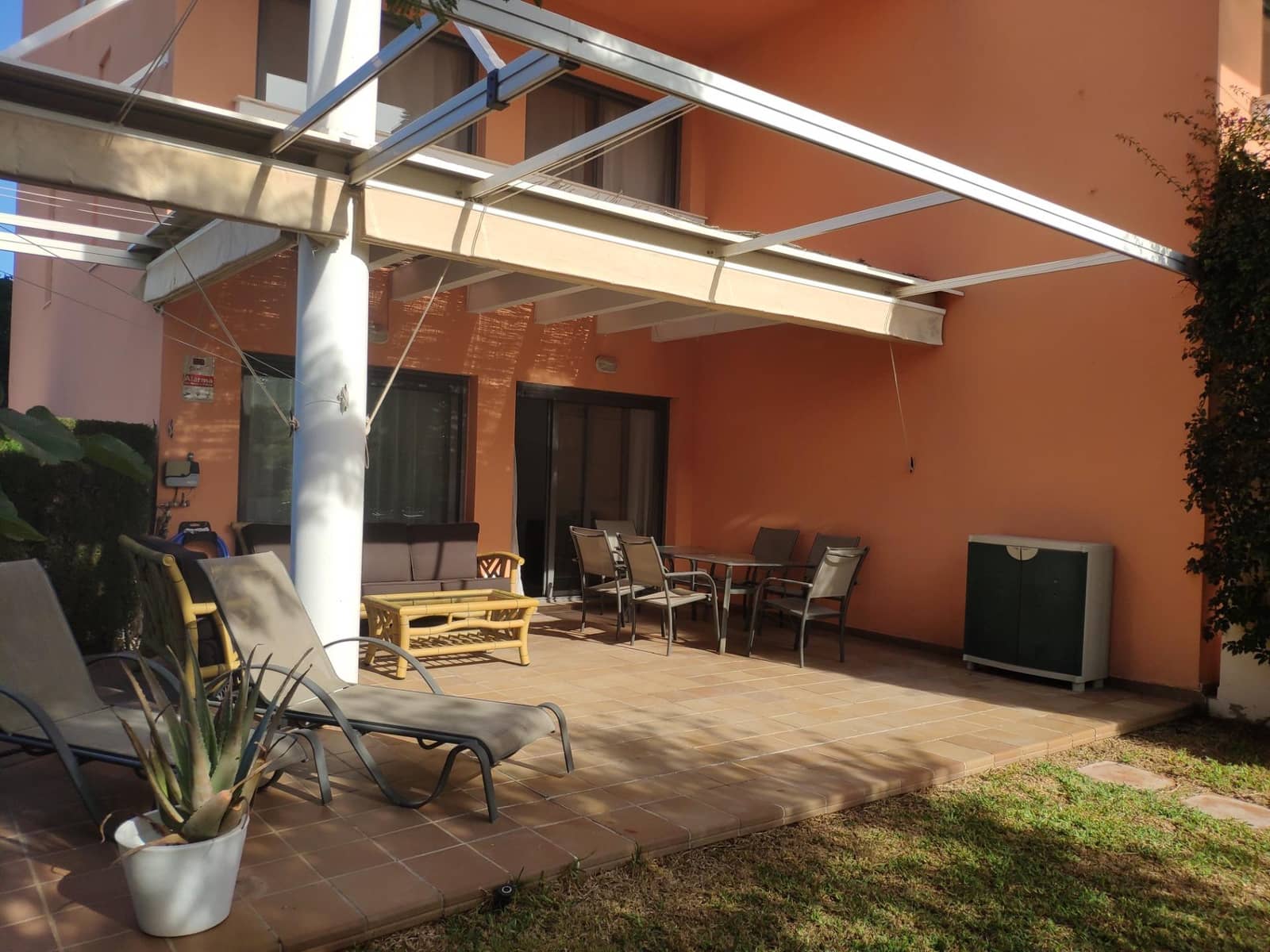 3 quarto Apartamento para arrendar em Denia com piscina garagem - 1 500 € (Ref: 5541958)