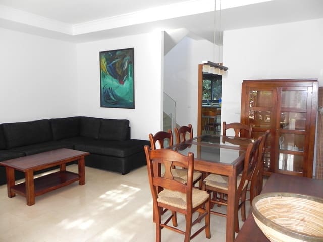 3 quarto Apartamento para arrendar em Dénia com piscina garagem - 1 500 € (Ref: 5541958)