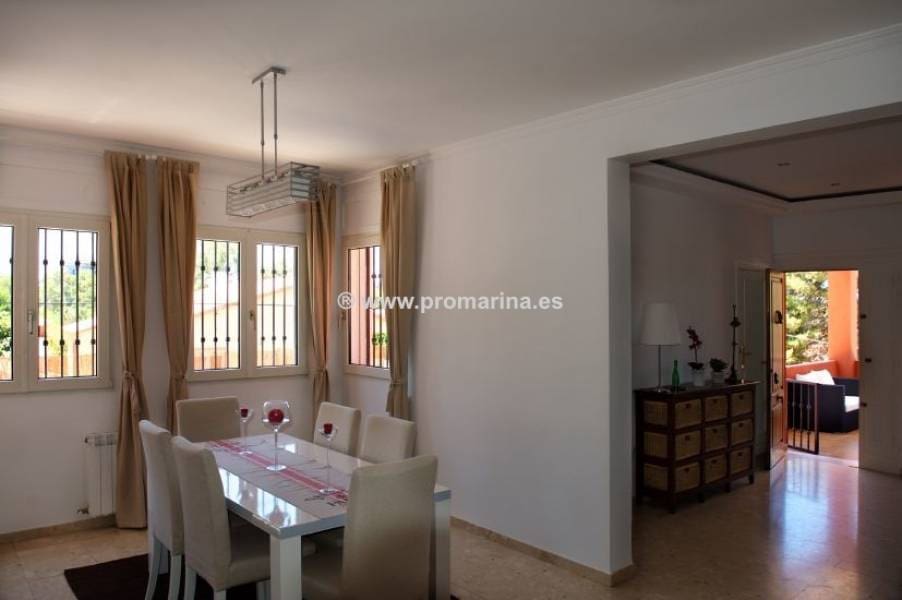 6 soverom Villa til salgs i Denia med svømmebasseng garasje - € 1 060 000 (Ref: 6187445)