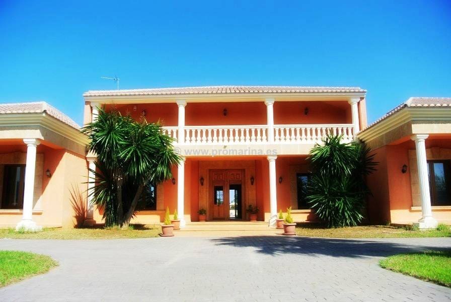 5 sypialnia Willa na sprzedaż w Denia z basenem garażem - 1 895 000 € (Ref: 6187451)