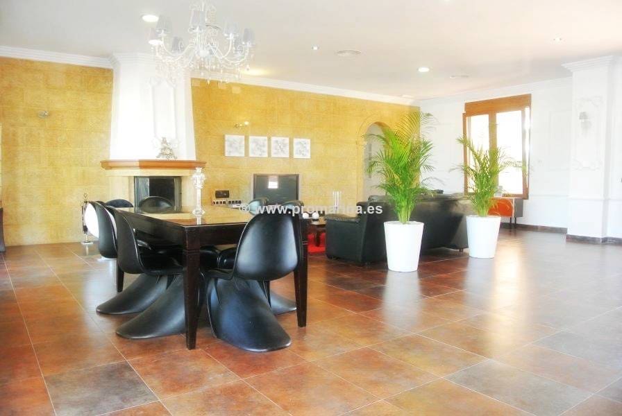 5 sypialnia Willa na sprzedaż w Denia z basenem garażem - 1 895 000 € (Ref: 6187451)