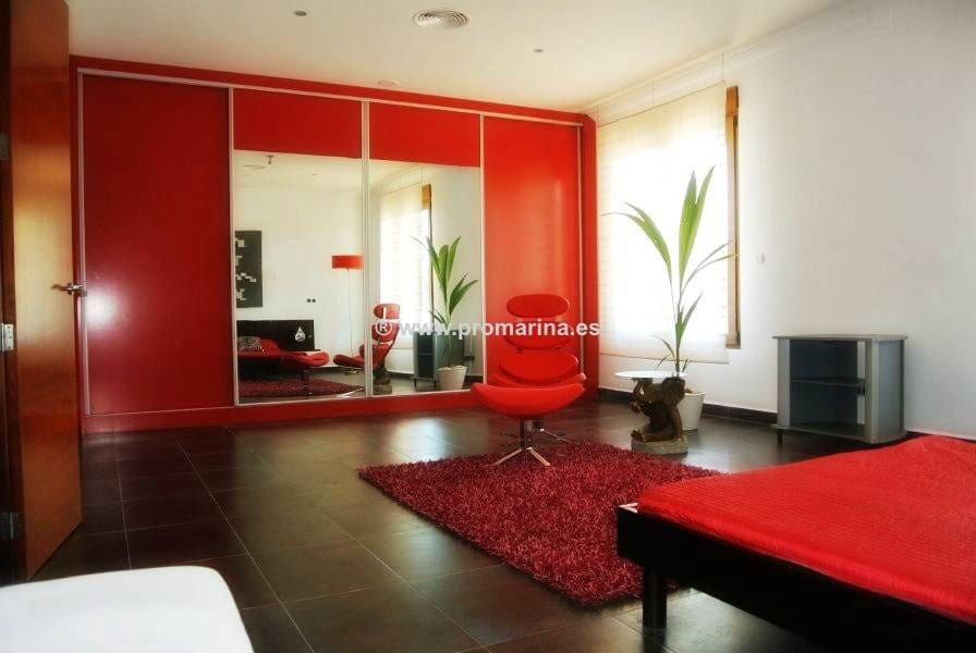 5 sypialnia Willa na sprzedaż w Denia z basenem garażem - 1 895 000 € (Ref: 6187451)